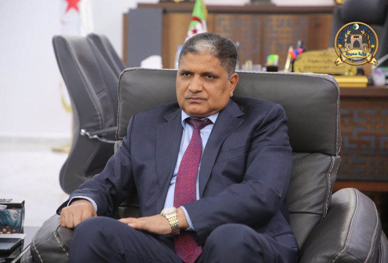 تنصيب مدير الضرائب لولاية سعيدة