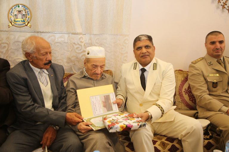 إحياء الذكرى الرابعة والستون لعيد الإستقلال